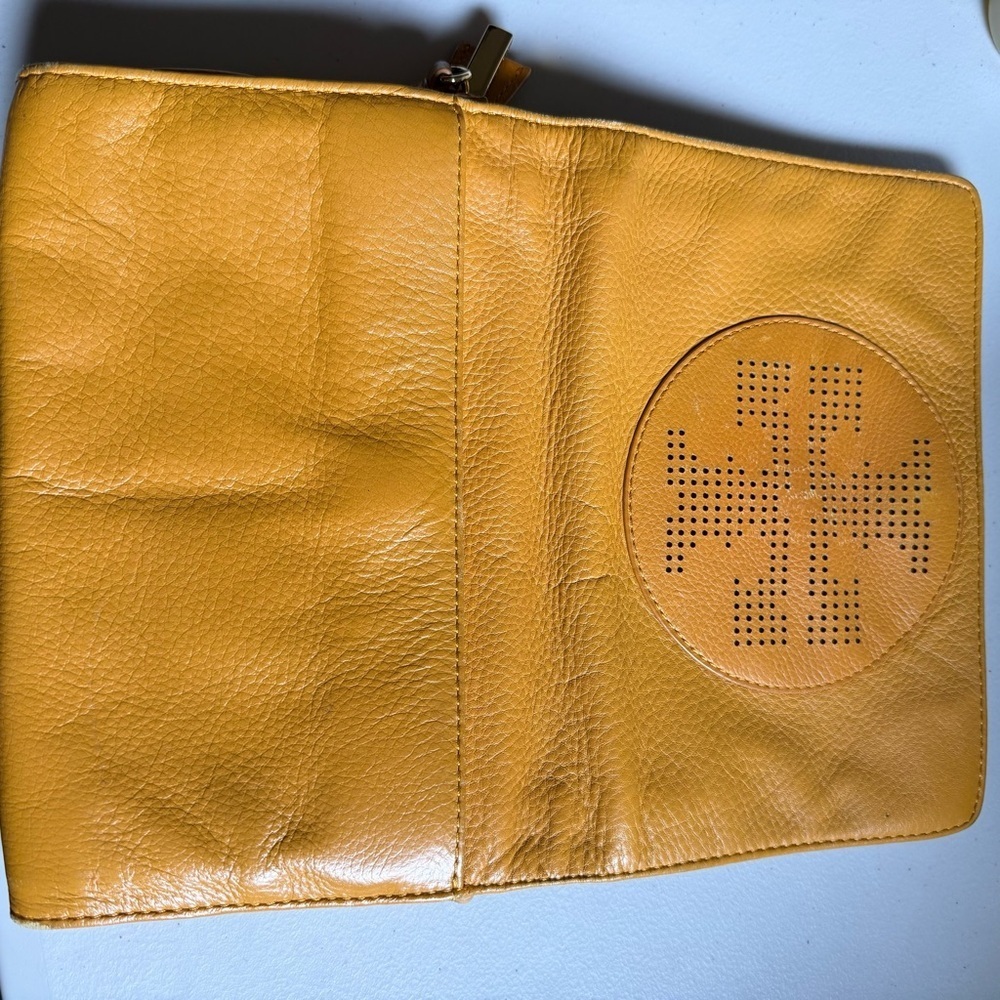 Tory Burch crossbody bag Mustard Yellow Leather (Missing Chain strap) - Picture 7 of 16